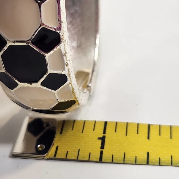 Black White Geometric Enamel Oval Clamper Bracelet Silver Tone Fashion Jewelry - Picture 6 of 6